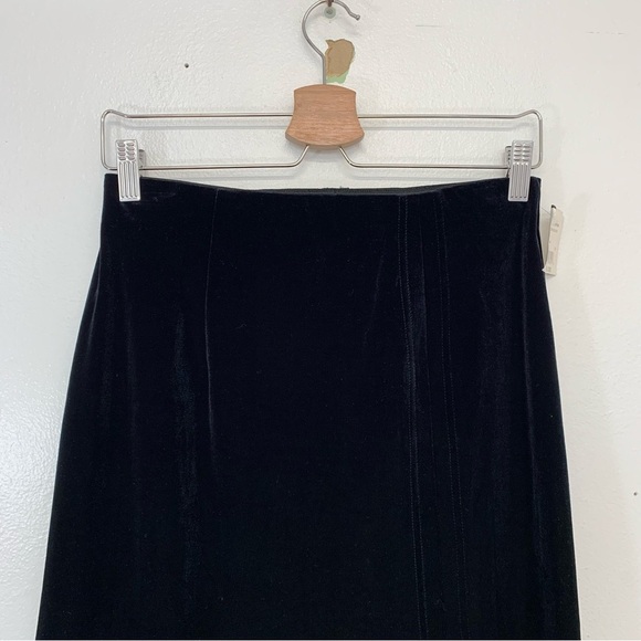 Vtg Rialto Black Velvet Skirt Small Elastic Waist Front Slit Holiday Goth USA - Picture 2 of 9